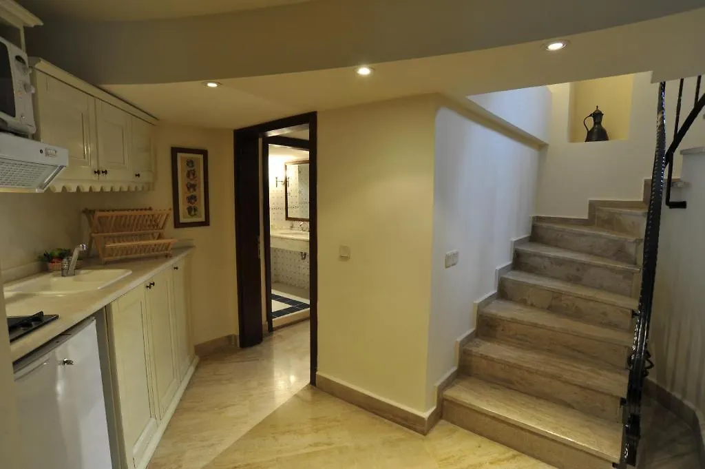 Yade Luxe Hotel Icmeler 2*,